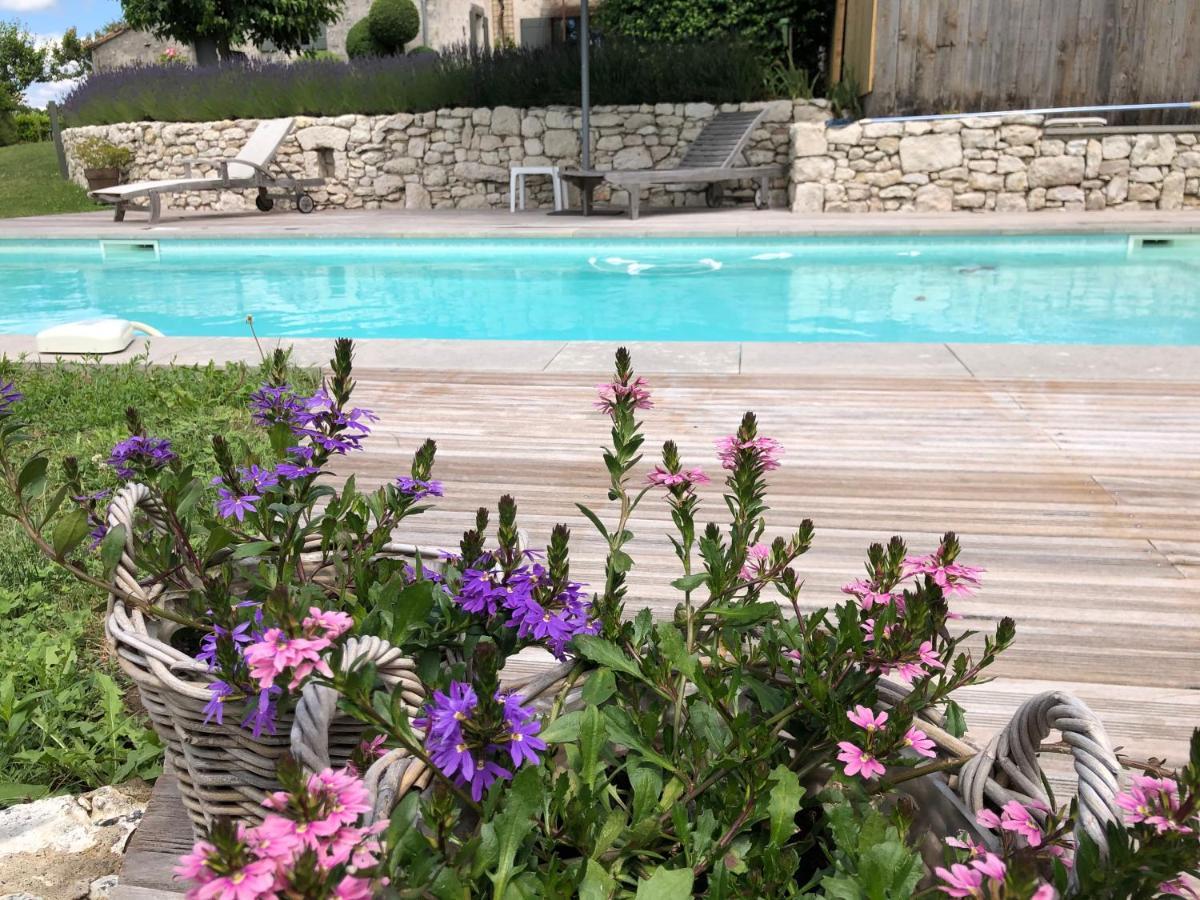 La Ferme Buissonniere Bed and Breakfast Bardou Exteriör bild