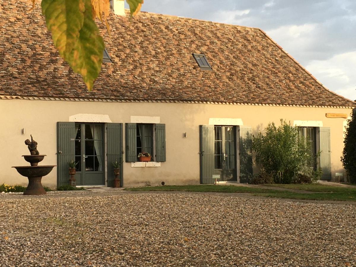 La Ferme Buissonniere Bed and Breakfast Bardou Exteriör bild