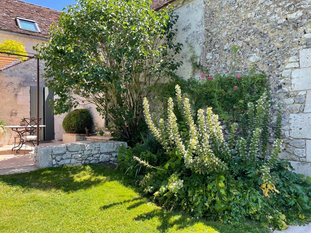 La Ferme Buissonniere Bed and Breakfast Bardou Exteriör bild